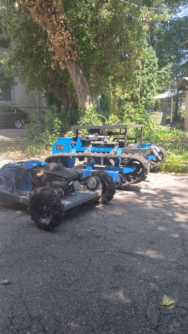 Inchiriere Robot de Tuns iarba cu Telecomanda